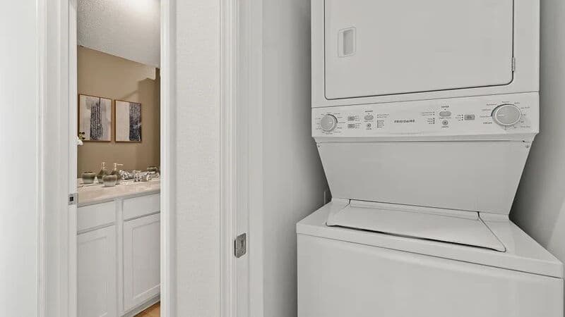 Minneola House: 3038 Granite Rdg Ave