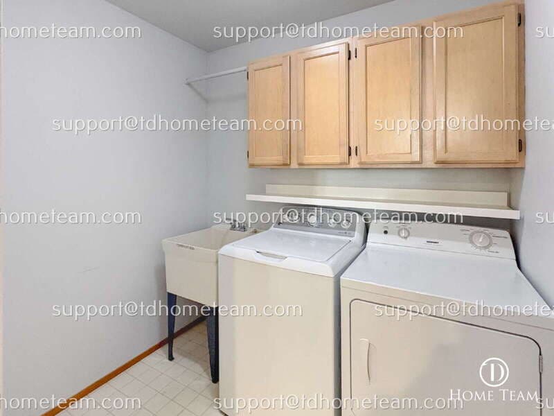 Kent House: 12815 SE 223rd Pl