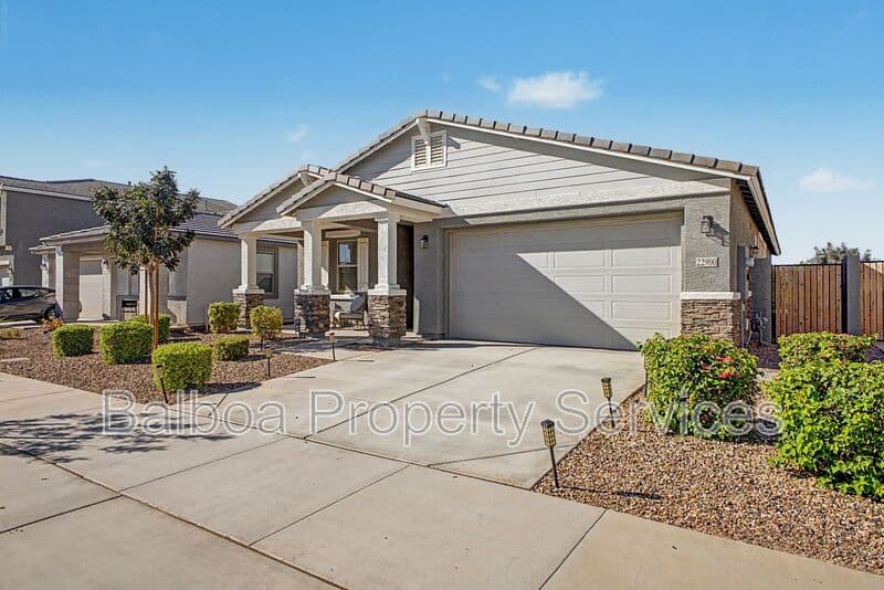 Queen Creek House: 22900 E Lords Way