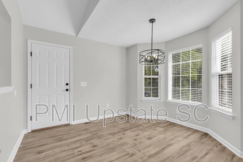 Simpsonville House: 244 Oak Valley Drive