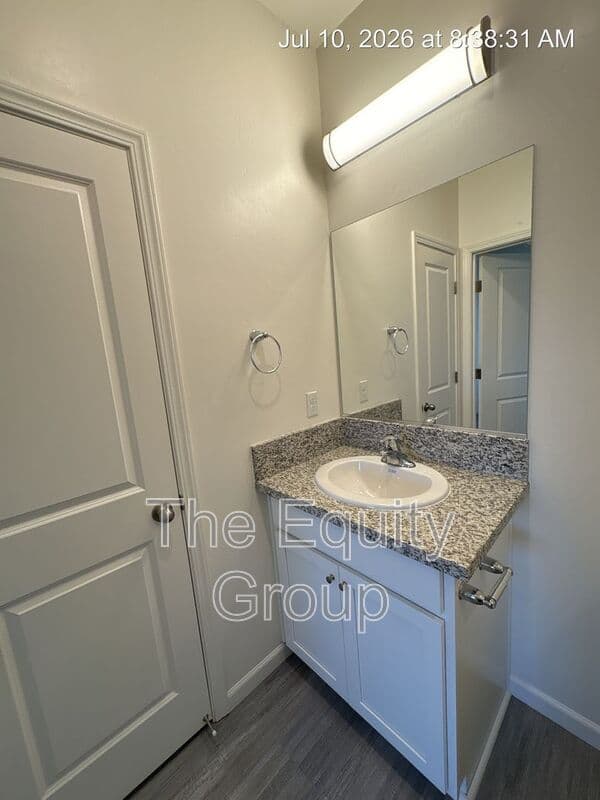 Visalia House: 723 S Pinkham -#101