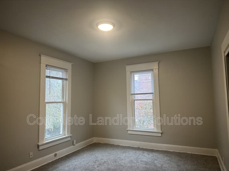 Terre Haute House: 2206 N 11th