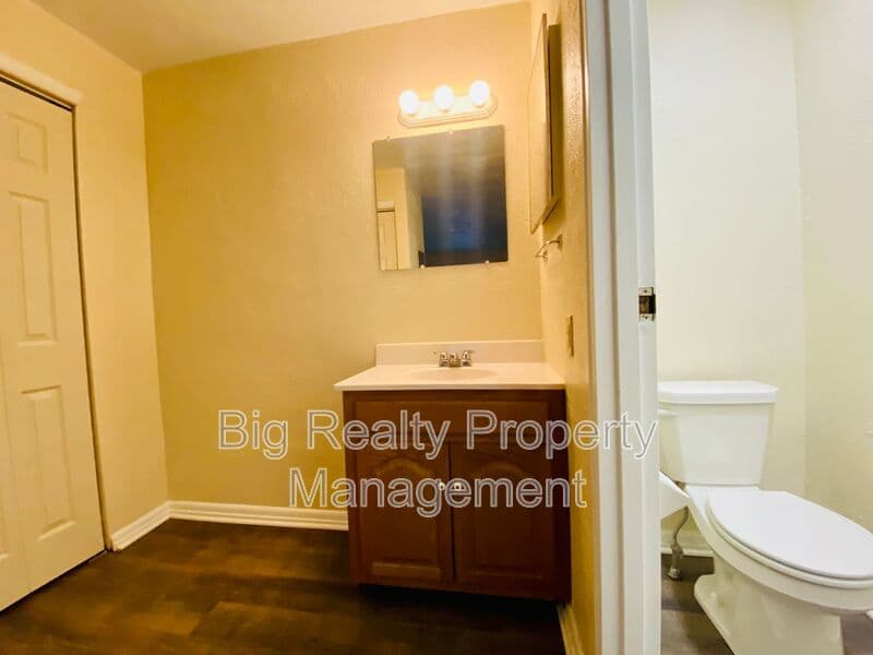 Spring City Condo: 120 N Penn St