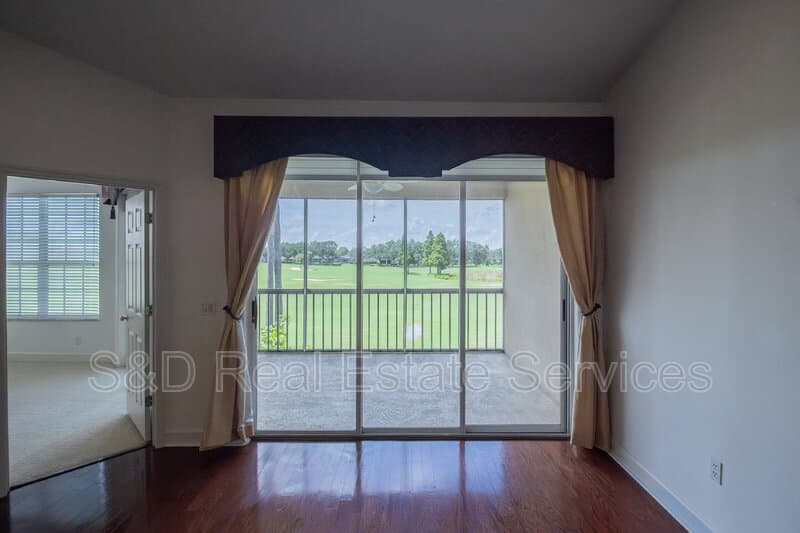 Lakeland Condo: 447 Enclave Place