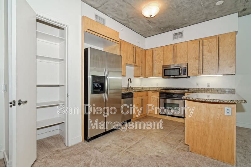 San Diego House: 801 Ash St.