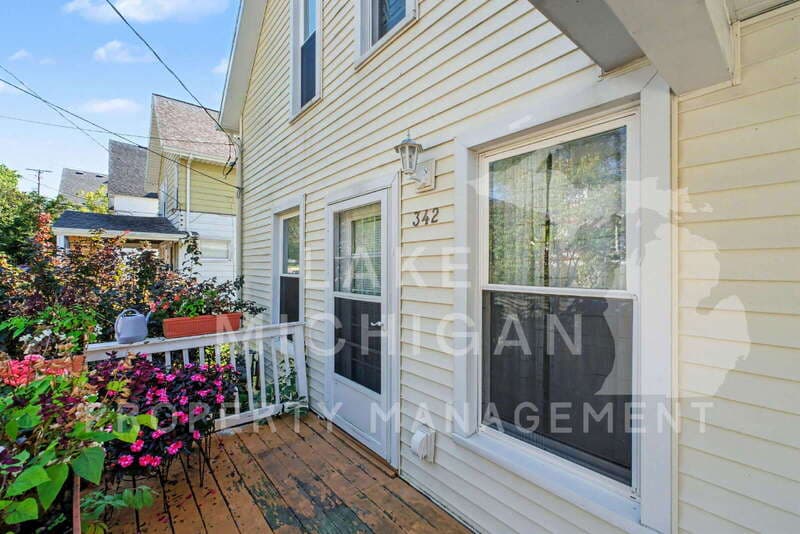 Grand Rapids House: 342 Page St NE