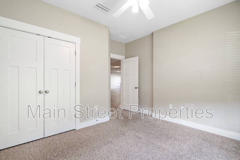Pensacola House: 10836 Blacktail Loop