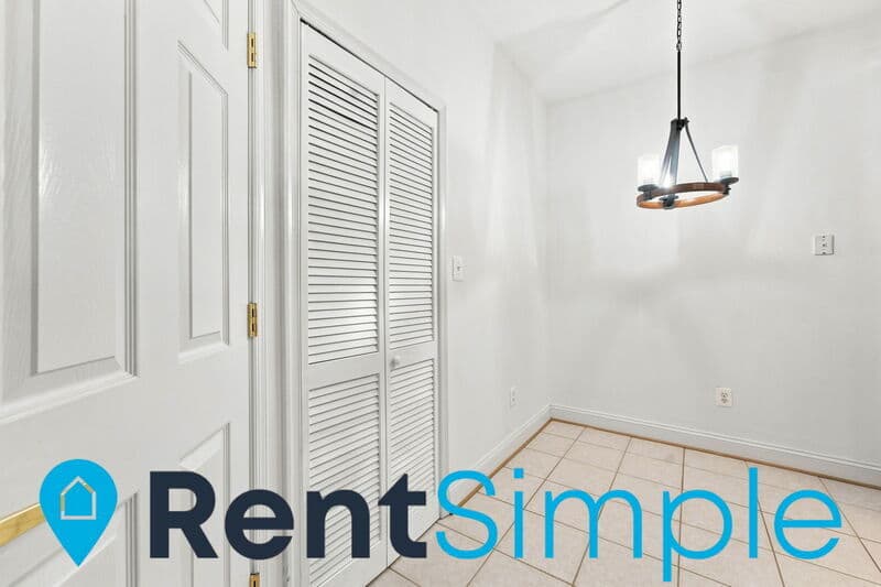 Gainesville Condo: 13890 Chelmsford Drive