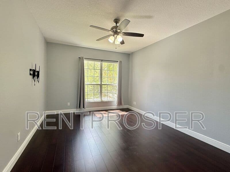 Melbourne House: 4205 Canby Dr