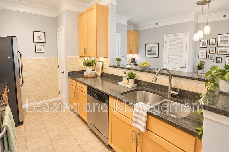 Charleston Condo: 1755 Central Park Road
