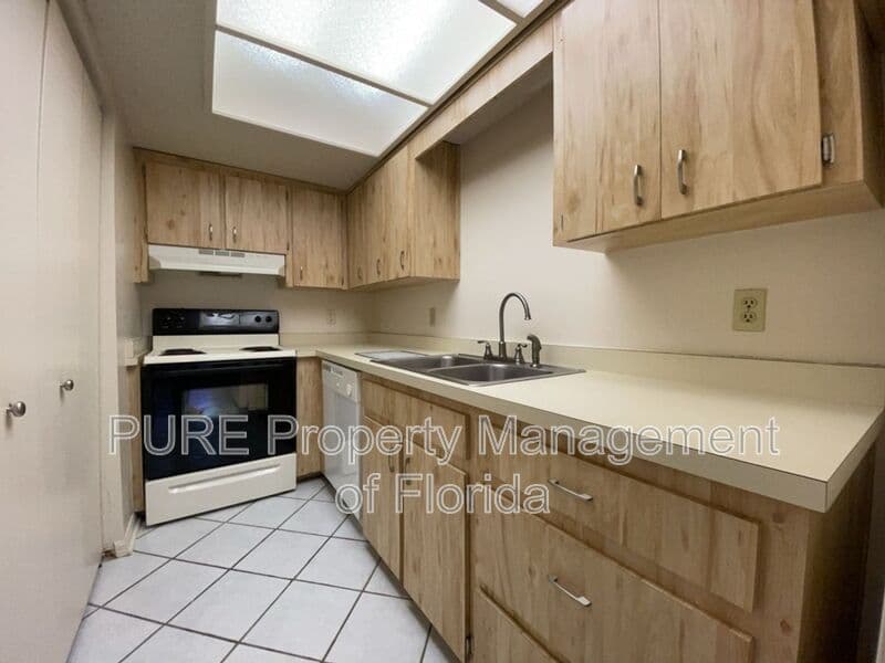 Ocala House: 3012 SE 5 Terrace