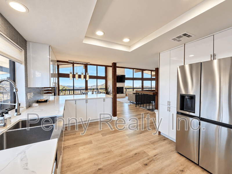 Escondido House: 9603 Indian Creek Way