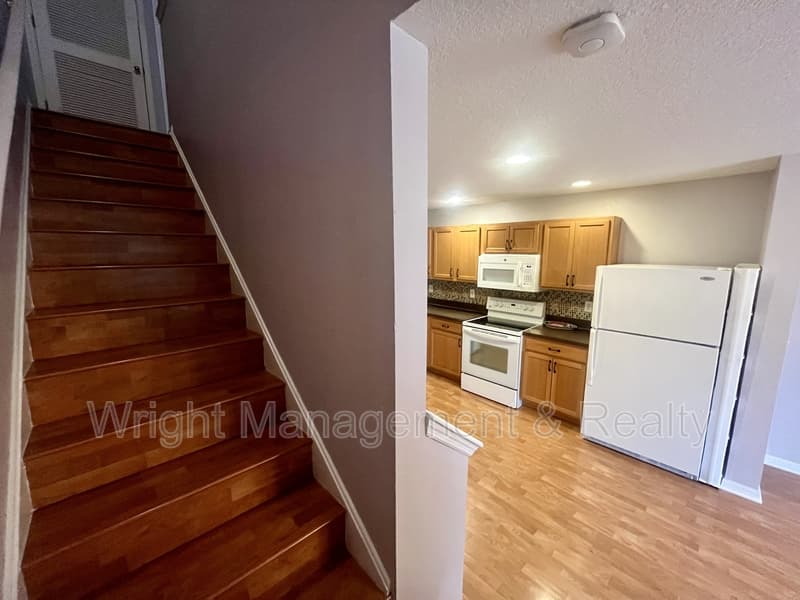 Tampa Townhome: 8710 Sheldon Creek Boulevard