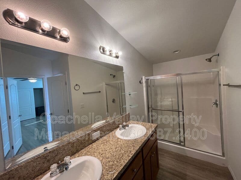 Desert Hot Springs House: 15300 Palm Dr