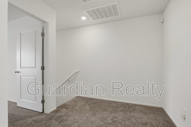 Henderson Townhome: 503 Blue Ridge Cove Ct