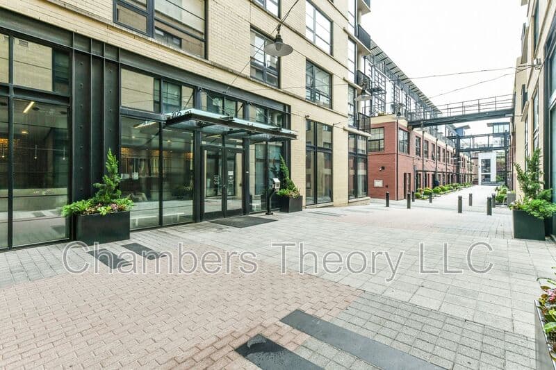 Washington Condo: 2125 14th St NW