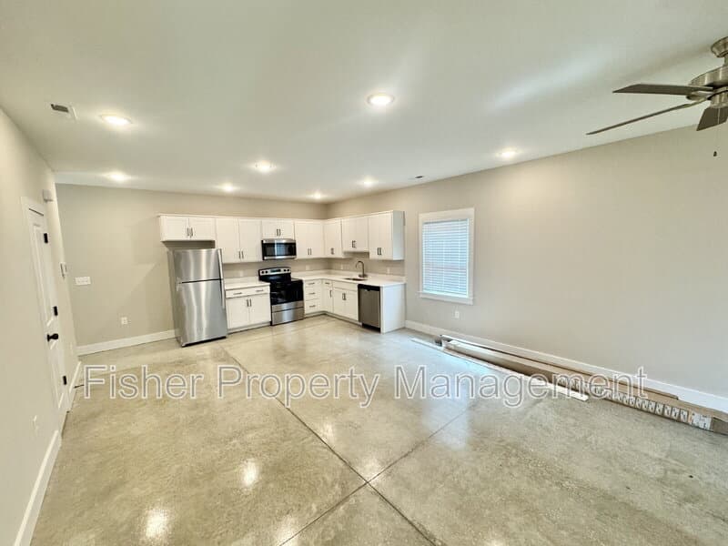 Richmond Condo: 1412 Rogers St