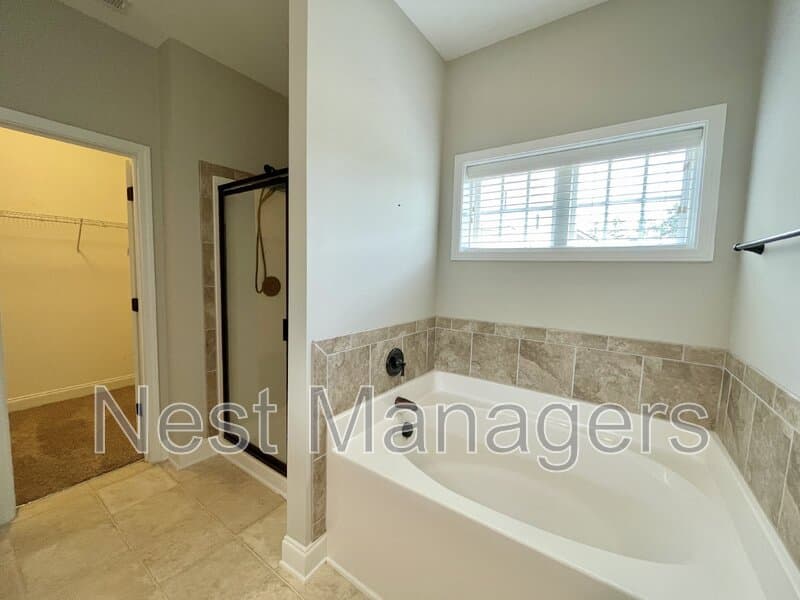Hope Mills House: 5849 Crepe Myrtle Drive