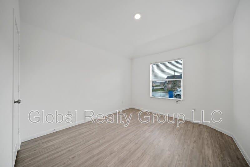 Seguin House: 9105 Navarro Vis