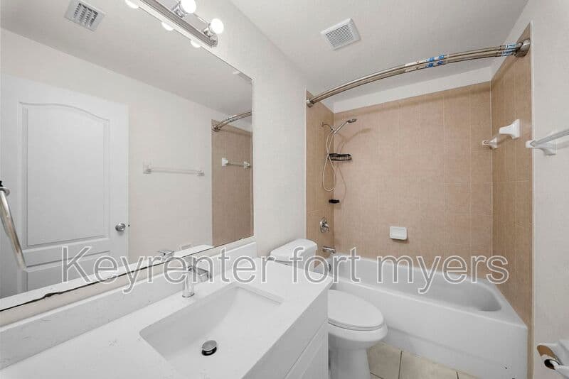 Lehigh Acres House: 2813 34th St W