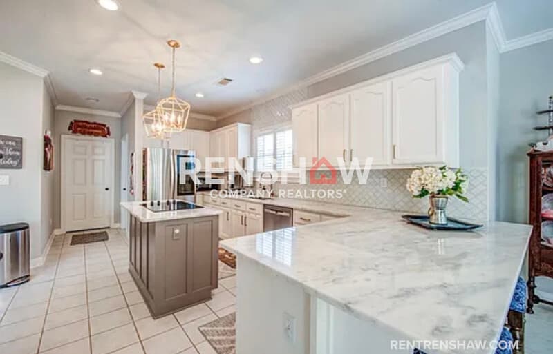 Lakeland House: 9401 Canabridge Dr