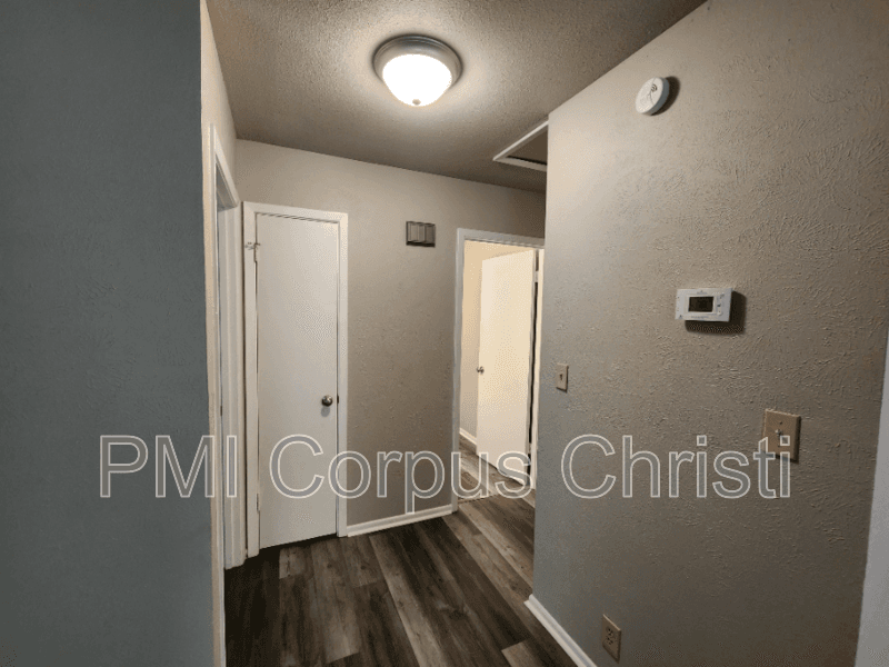 Corpus Christi Condo: 6132 Hidden Cv
