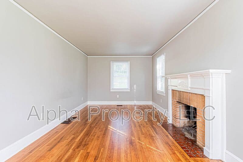 Greenville House: 14 Melvin Drive