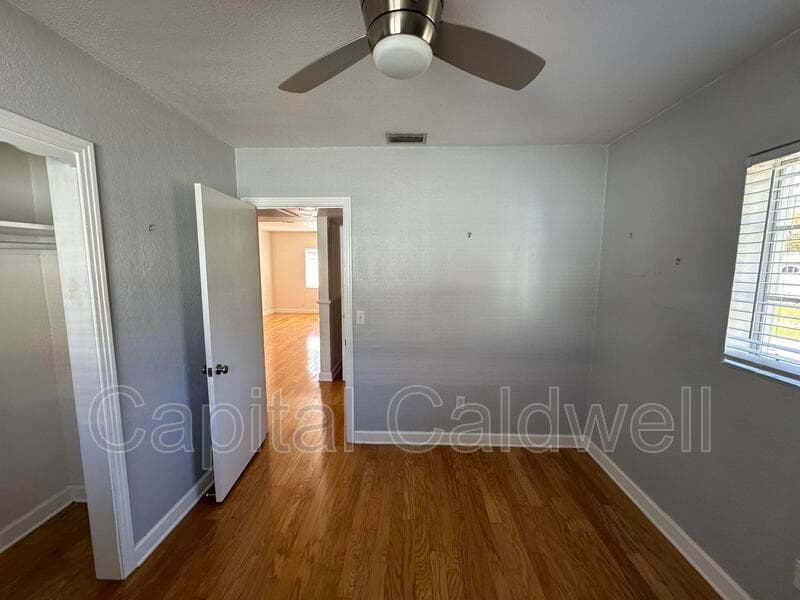 Clearwater House: 18 N Meteor Ave