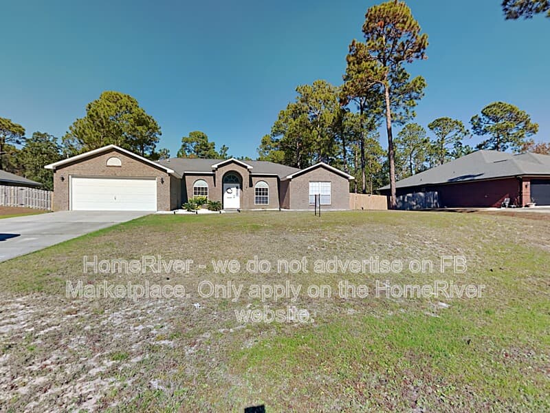 Navarre House: 7036 Sawfish St