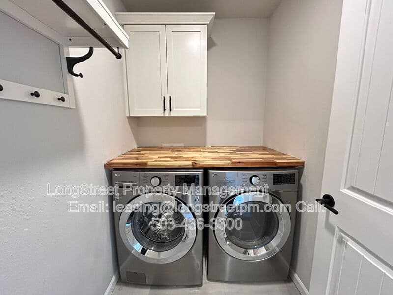 Adair Village House: 7237 SE Berg Dr