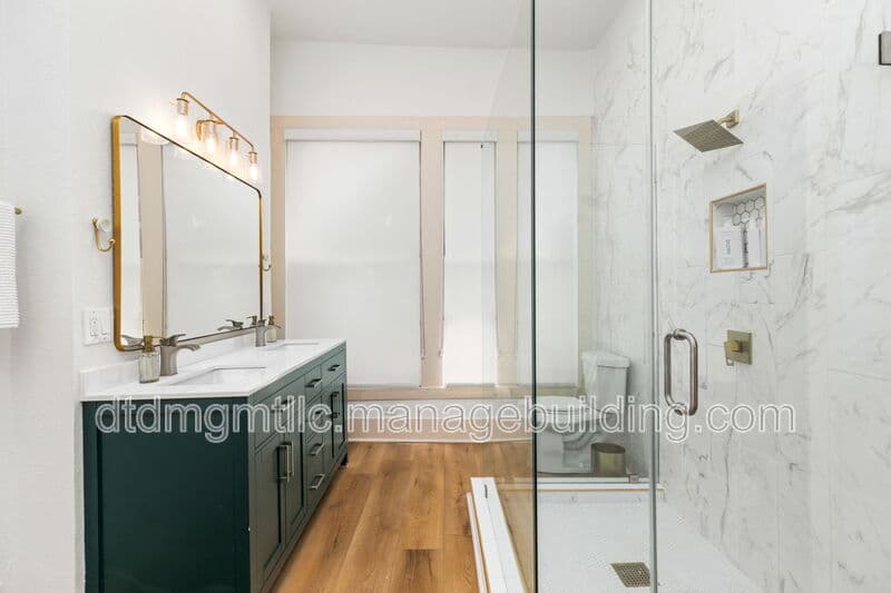 San Antonio Condo: 110 East Craig Place