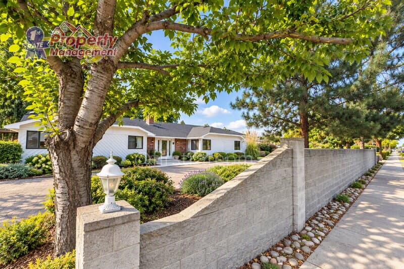 Boise House: 12825 West McMillan Road