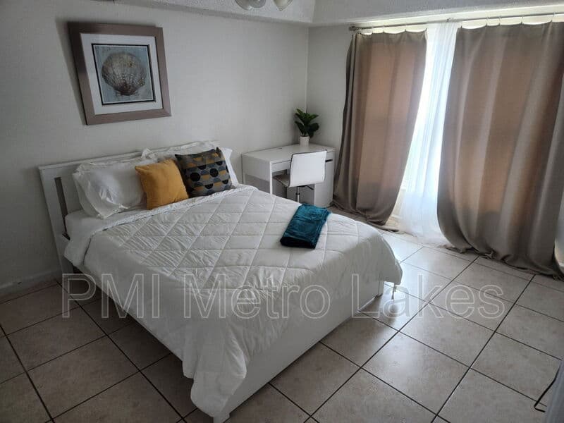 Orlando House: 5026 Aventura Blvd