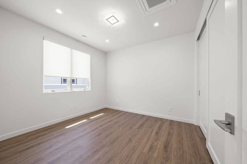 Redondo Beach House: 101 Via Colusa