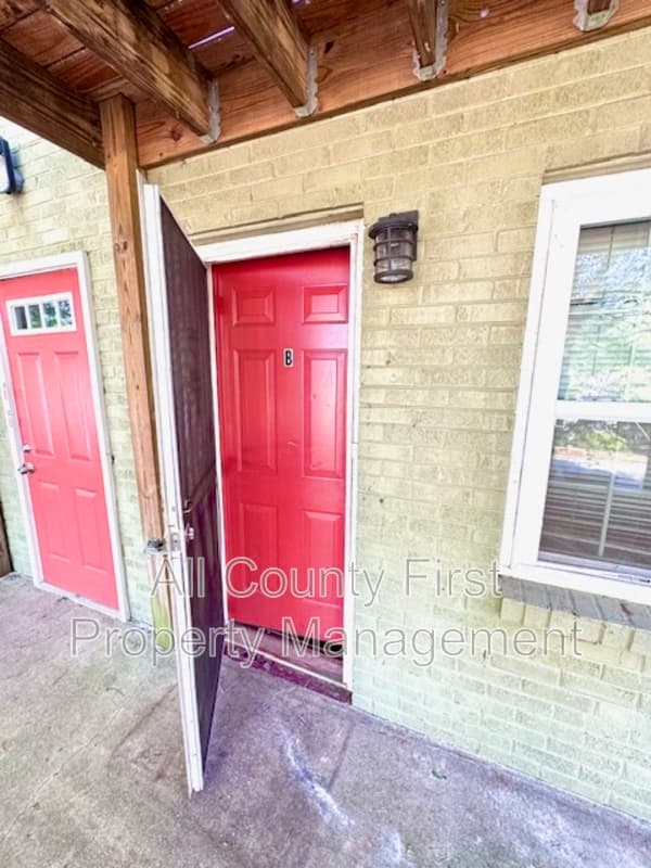 Atlanta Condo: 927 Fortress Ave SW