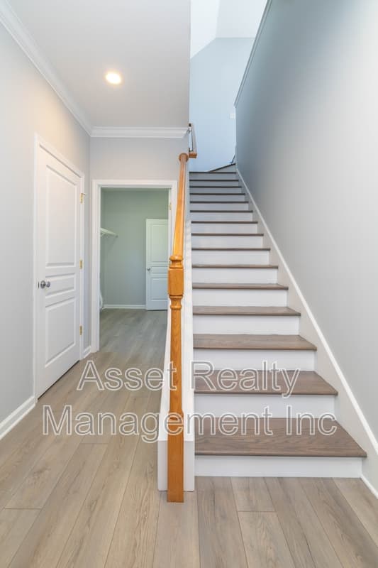 Knoxville House: 1217 Dreamview Lane