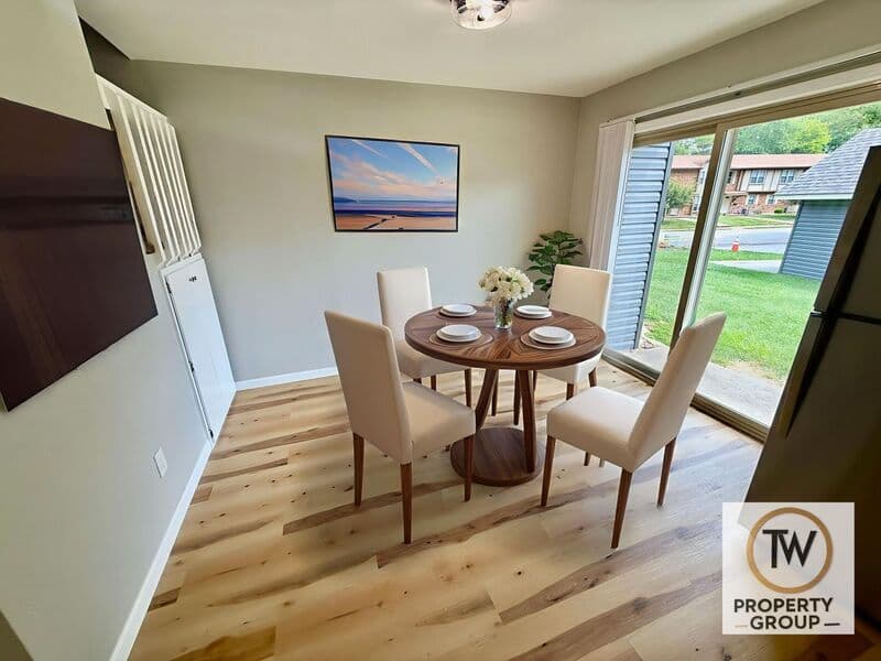 O'Fallon Condo: 823 N Cherry St