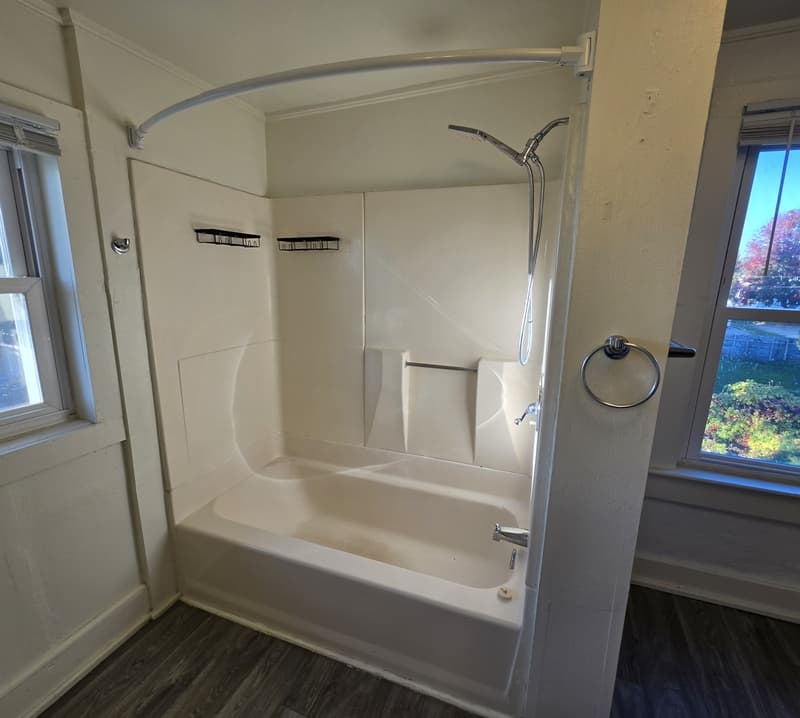Oshkosh Condo: 632 Bay Shore Drive - Upper