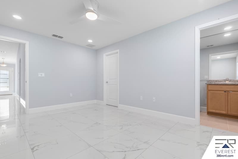 Palm Coast House: 10 Llovera Pl