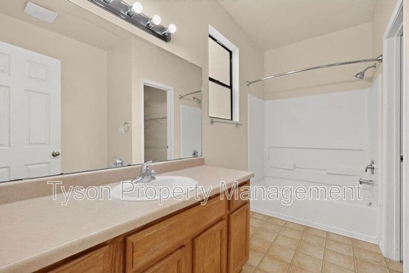 Rio Rancho House: 4209 Ridgeway Ct SE