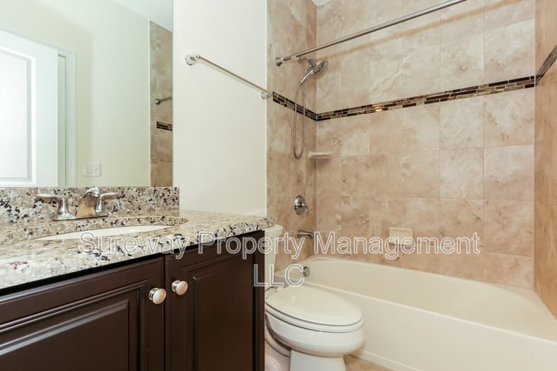 Monroe Township House: 17 Greylynne Drive