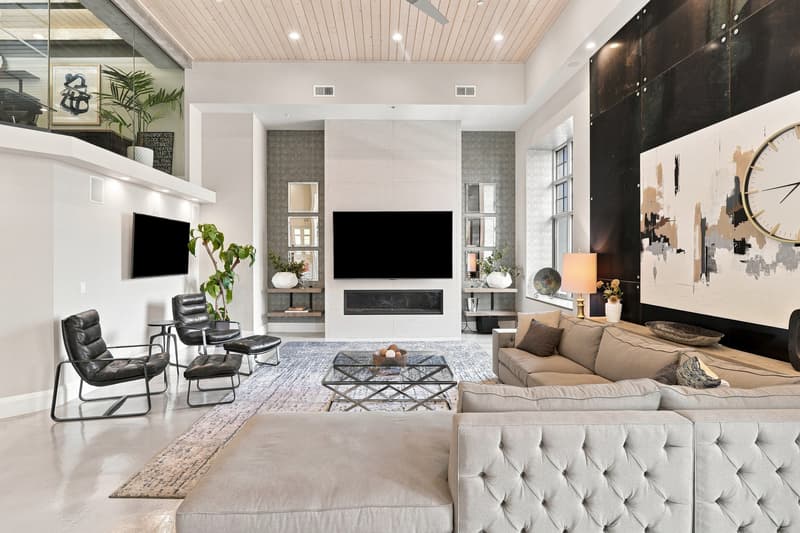 Spokane Condo: 809 West Main Avenue - 1