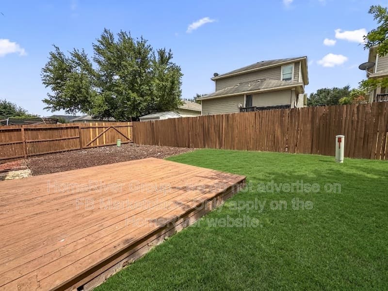 San Antonio House: 11314 Estufa Cyn