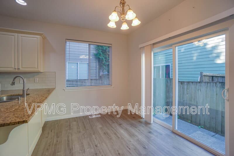 Vancouver Townhome: 2839 NE Stapleton Rd