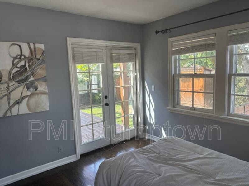Portland House: 7407 Southeast 30th Avenue