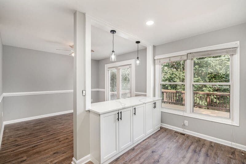 Fredericksburg House: 10701 Houck Dr