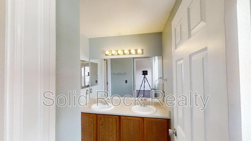 Fountain Condo: 8181 Snow Bowl Heights
