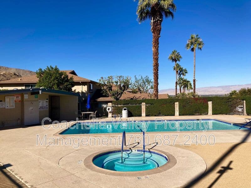 Palm Desert Condo: 72724 Eagle Road