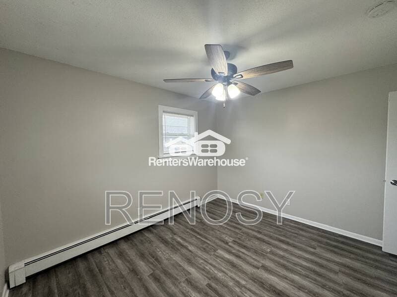 Ankeny Condo: 110 NW College Ave