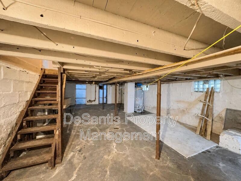 New Kensington House: 1613 Fourth Avenue